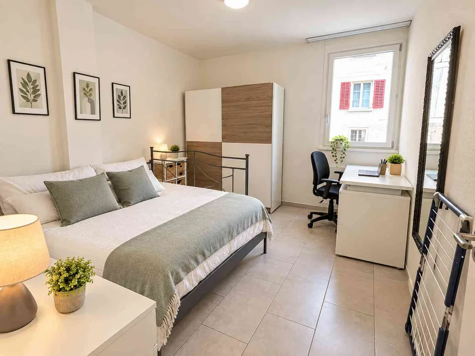 Charmantes möbliertes 2-Zimmer-Studio mit Balkon & Bergsicht