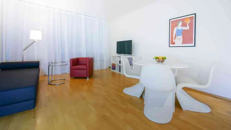 Möblierte Mini Loft 48m2