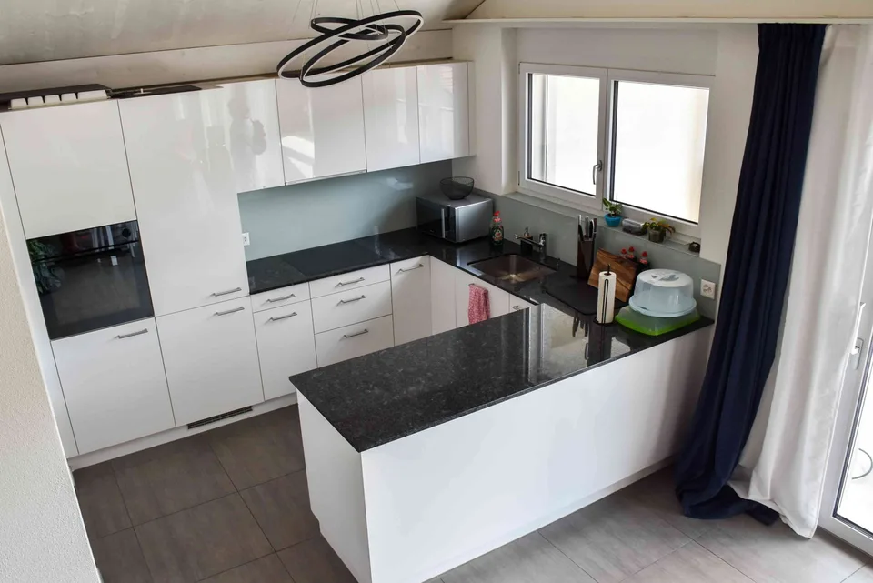 4½-Zimmer-Maisonette mit 33 m² Loggia & Alpsteinblick – 2 TG-Plätze