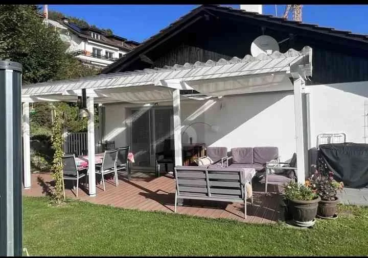 REPRISE DE BAIL – BEL APPARTEMENT 4,5 PIÈCES À MONT-PÈLERIN