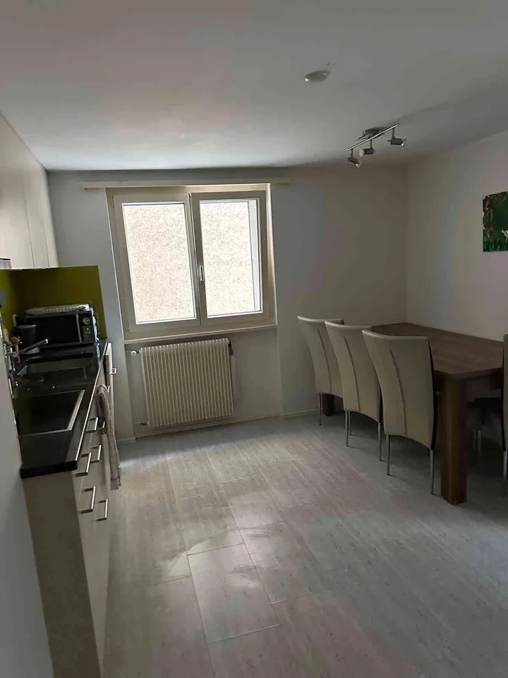 Günstige 4.5-Zimmerwohnung nahe Bahnhof