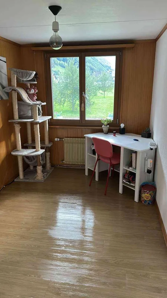 Günstige 4.5-Zimmerwohnung nahe Bahnhof