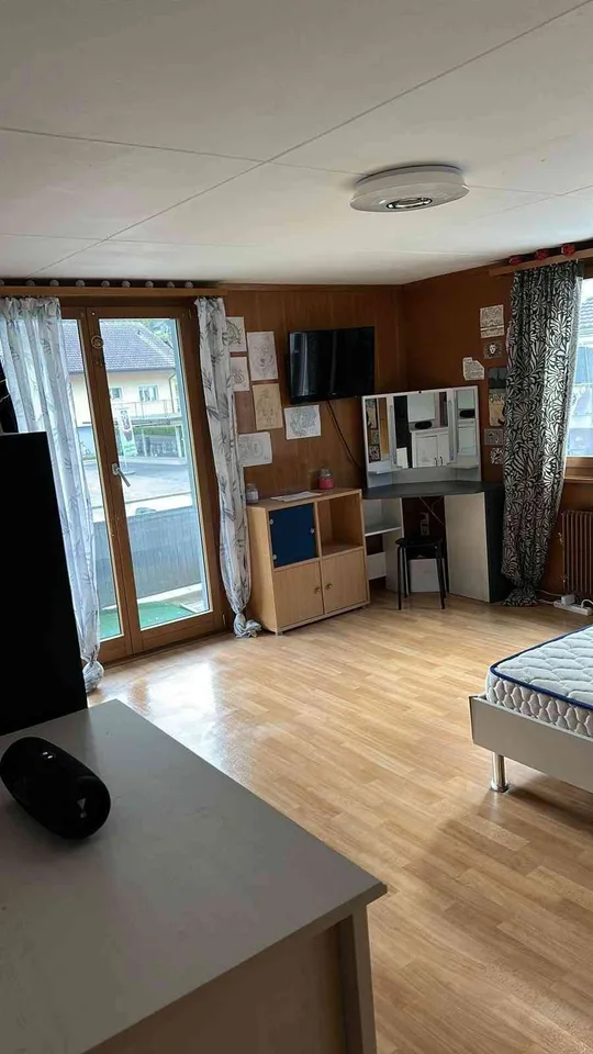 Günstige 4.5-Zimmerwohnung nahe Bahnhof