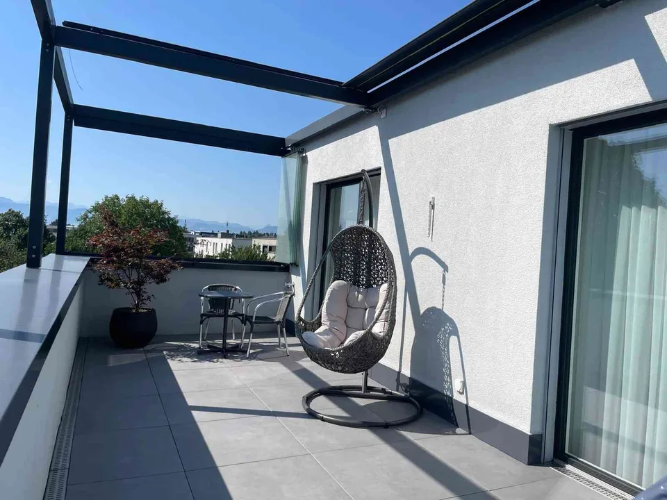 «Qualität trifft Wohlbefinden» – Attikawohnung mit grossen Terrassen