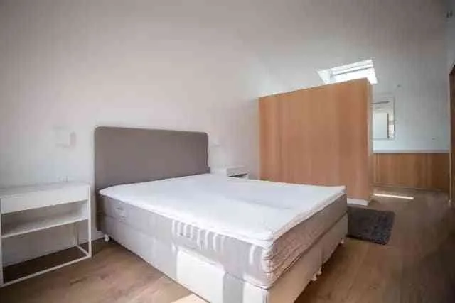 Maison Disponible, 6 pièces, 4 chambres, 145.2 m² centre ville