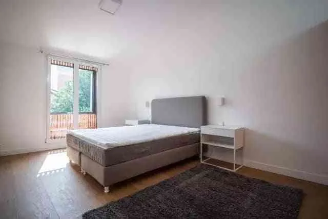 Maison Disponible, 6 pièces, 4 chambres, 145.2 m² centre ville