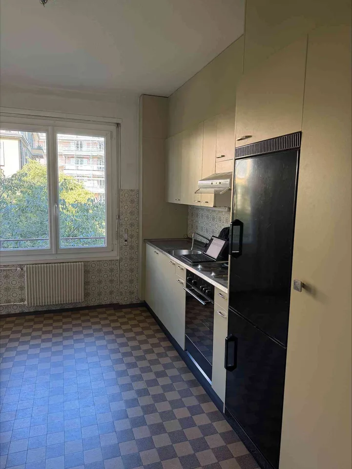 Charmant appartement de 2.5 pièces avec balcon à Lausanne