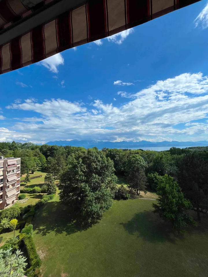 2,5p dernier étage, balcon fermé, garage, vue exceptionnelle