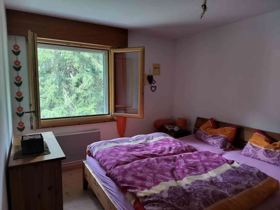 3.5 Zimmer Hausteil oberhalb von Churwalden in Waldesnähe