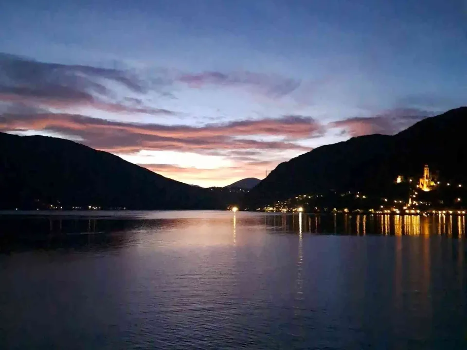 Vista su Morcote, piedi nel Lago di Lugano – Foto 2 von 3