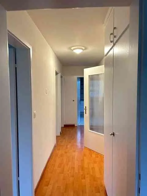 4.5-Zimmer-Erdgeschosswohnung mit Garten in Gebenstorf – Foto 2 von 8