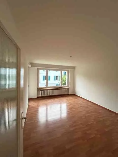 4.5-Zimmer-Erdgeschosswohnung mit Garten in Gebenstorf – Foto 8 von 8