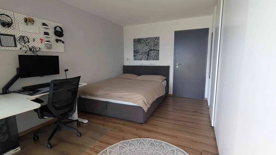 Superbe 2.5 pièces en attique moderne avec vue panoramique à Savièse
