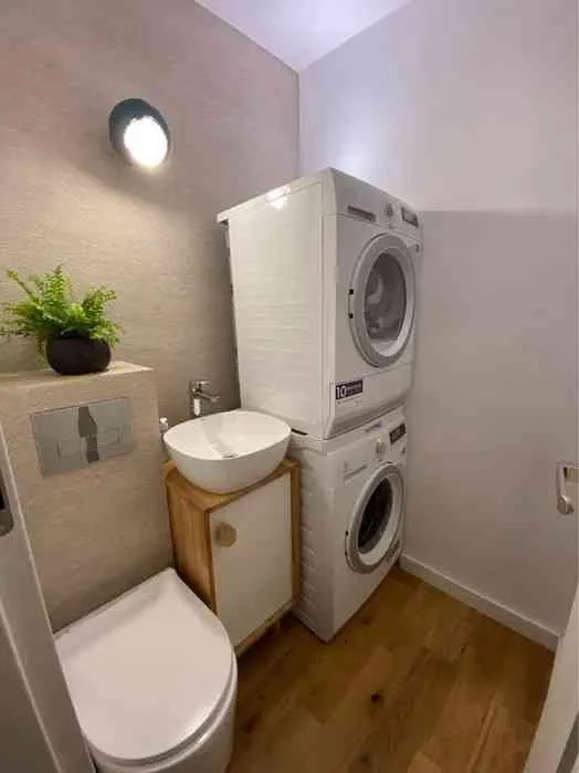 3-Zimmer-Wohnung (73 m² Nutzfläche) zu vermieten.