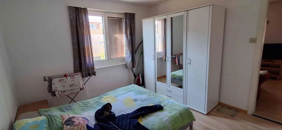 Helle 2 Zimmer Wohnung, 1. Stock, 1 Erw