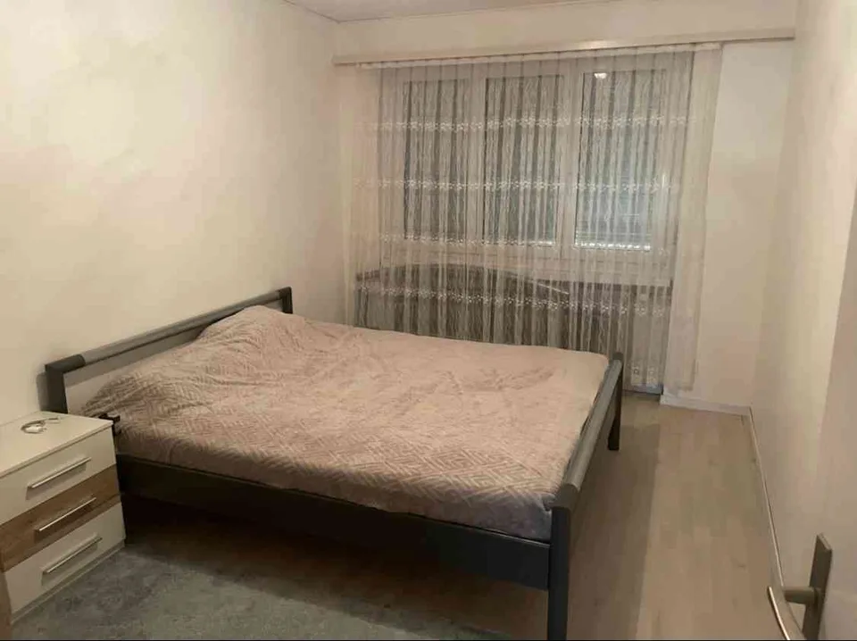 5 Zimmerwohnung mit Tiefgaragenplatz – Foto 3 von 8