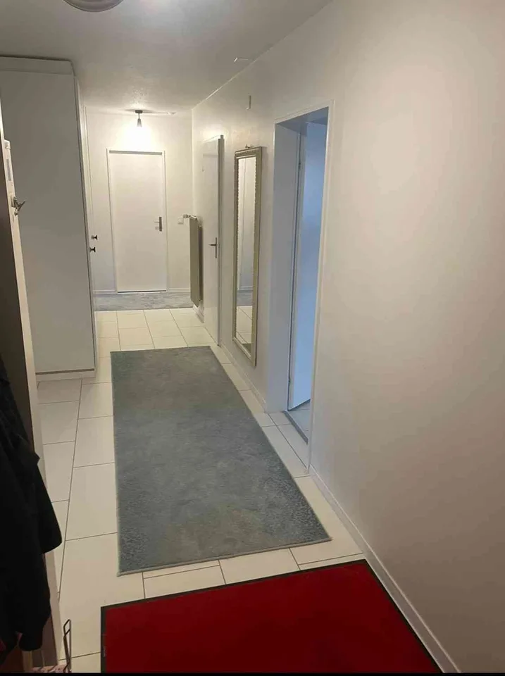 5 Zimmerwohnung mit Tiefgaragenplatz – Foto 2 von 8