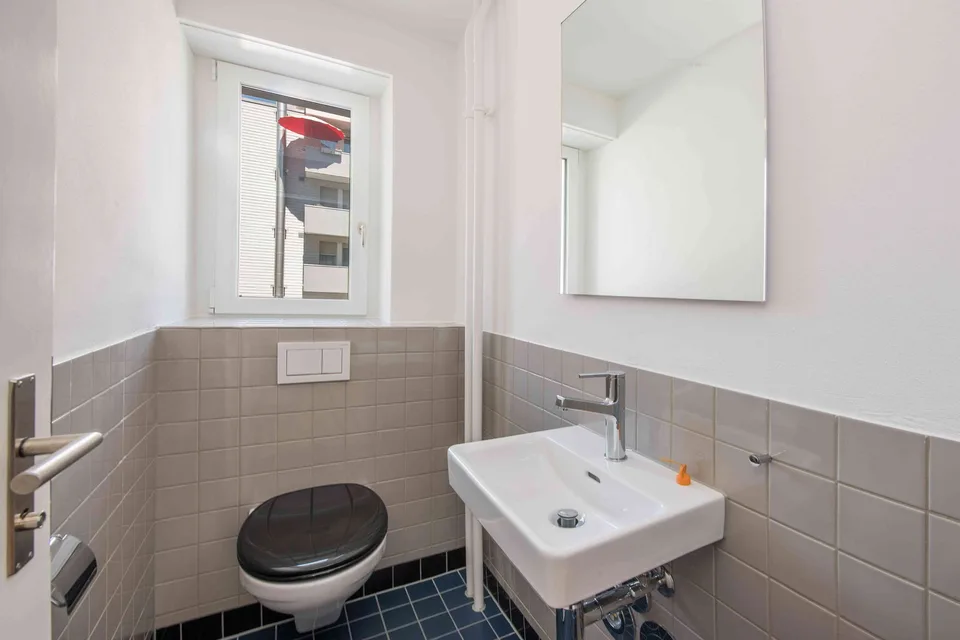 Wohnungsübernahme zentrale 4Z + Garage – Foto 8 von 10