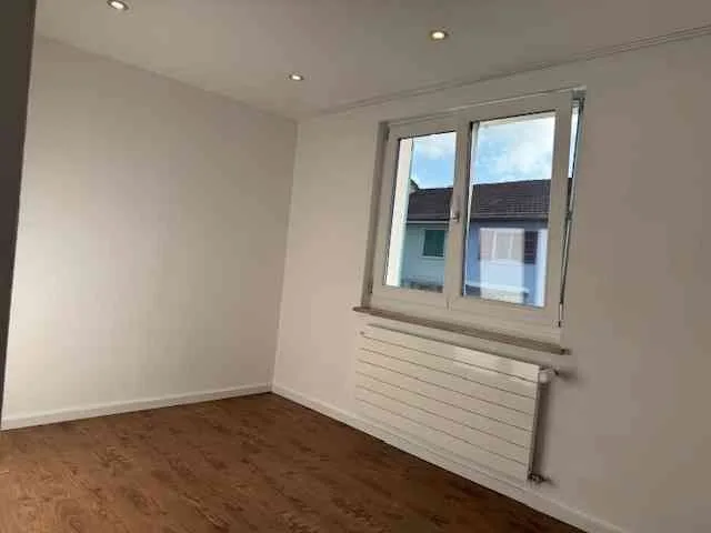 Frisch Renoviertes 4.5 Zimmer Eckeinfamilienhaus in Waldkirch SG – photo 10 sur 10