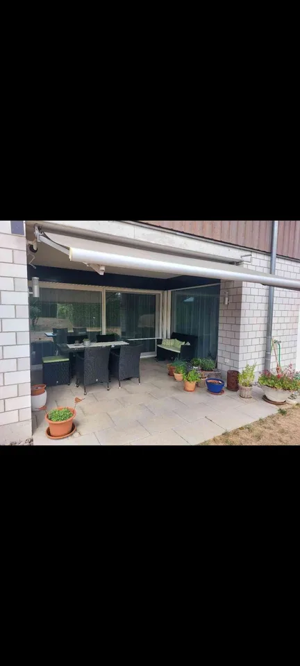 Neuwertige 2.5-Zimmer-Wohnung im Parterre – ländlich und ruhig gelegen – foto 4 di 10