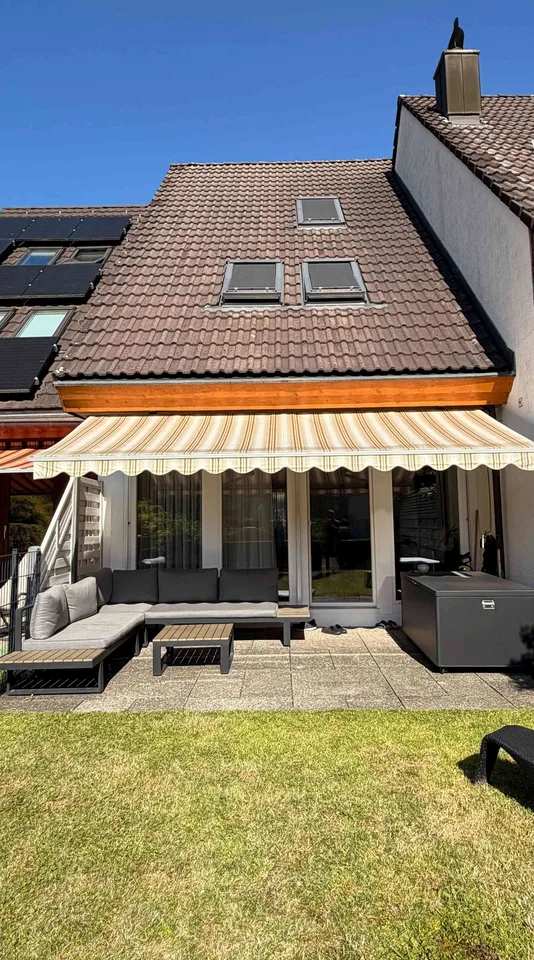 Wohnen mit Schlossblick - Charmantes 4.5 Zimmer Reihenhaus in Sargans – Foto 8 von 8