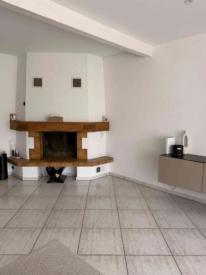 Wohnen mit Schlossblick - Charmantes 4.5 Zimmer Reihenhaus in Sargans – Foto 4 von 8