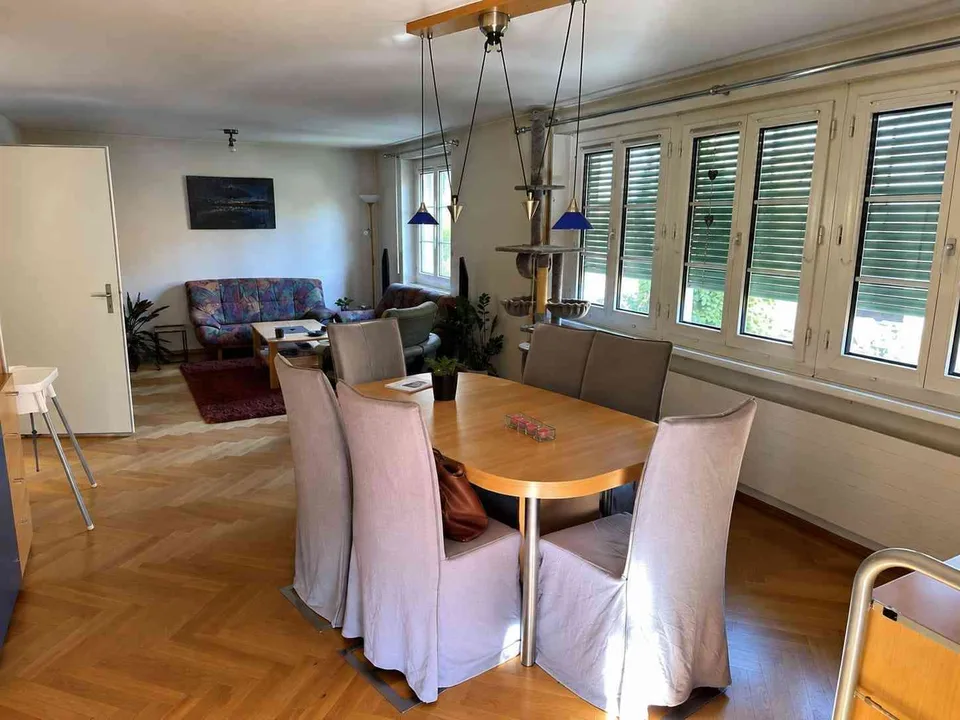 5.5-Zimmer-Einfamilienhaus mit Garten im Herzen von Altdorf – photo 7 sur 8