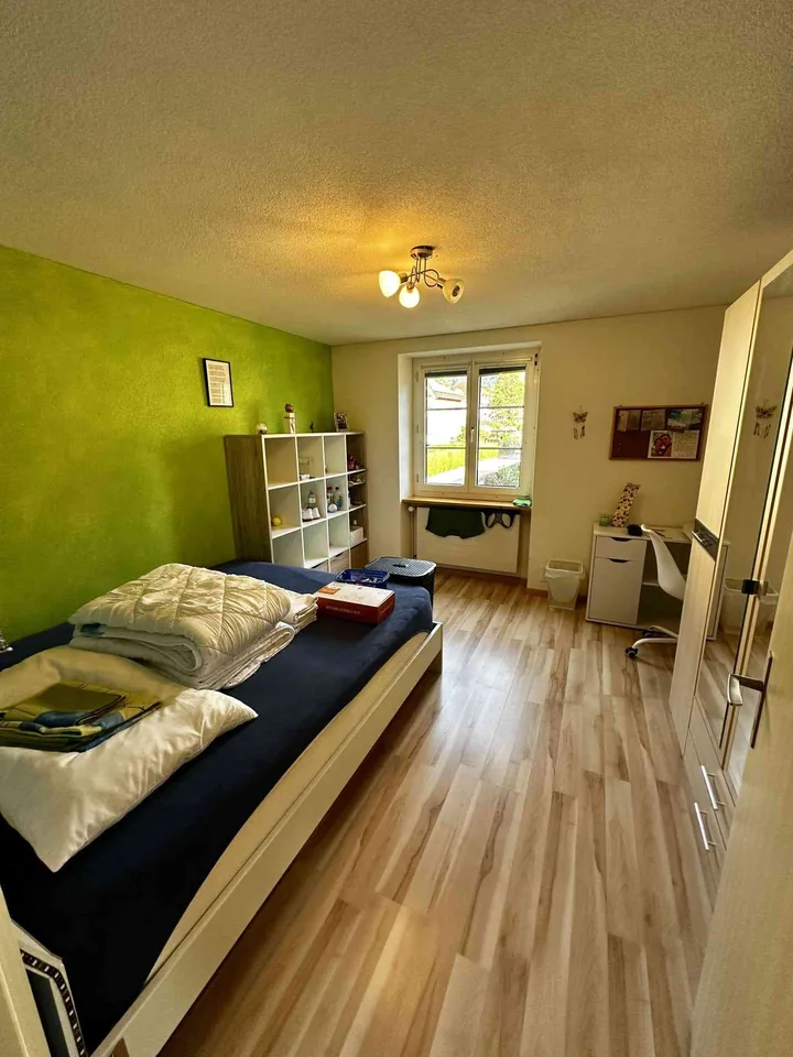 5.5-Zimmer-Einfamilienhaus mit Garten im Herzen von Altdorf – photo 5 sur 8