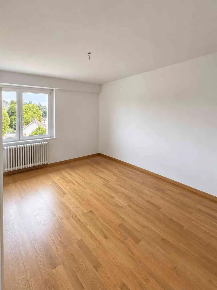 **Zentrale 3\-Zimmer\-Wohnung in Stadtnähe mit zwei Balkonen – Foto 4 von 8