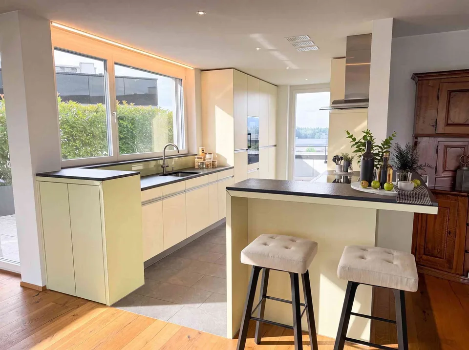 3.5-Zi Attikawohnung mit 131m² und 135 m² Terrasse in Sursee – Foto 4 von 13
