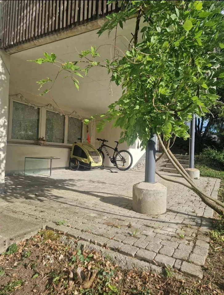 grosse 1.5 Wohnung mit eigenem Sitzplatz in ruhigem Quartier, nah Bhf – Foto 5 von 6