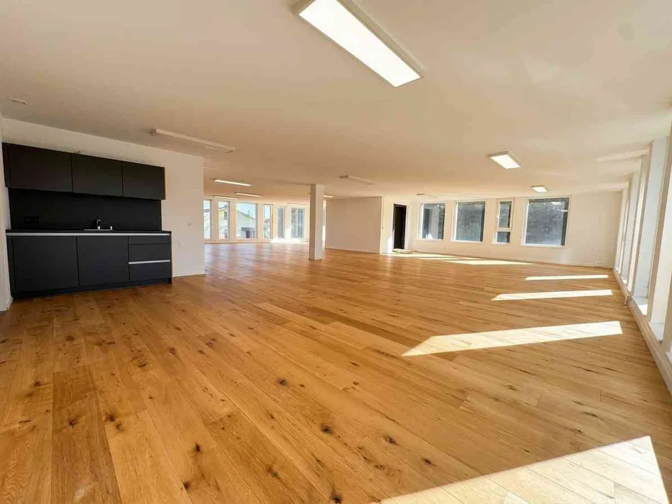Moderne, neuwertige Gewerbefläche in Recherswil zu vermieten (200m²) – Foto 3 von 4