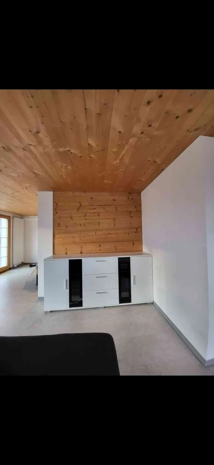 wunderschöne 4 1/2 - Zimmer - Dachwohnung im Zentrum von Grabs – Foto 7 von 13