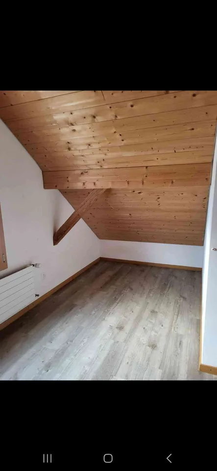 wunderschöne 4 1/2 - Zimmer - Dachwohnung im Zentrum von Grabs – Foto 12 von 13