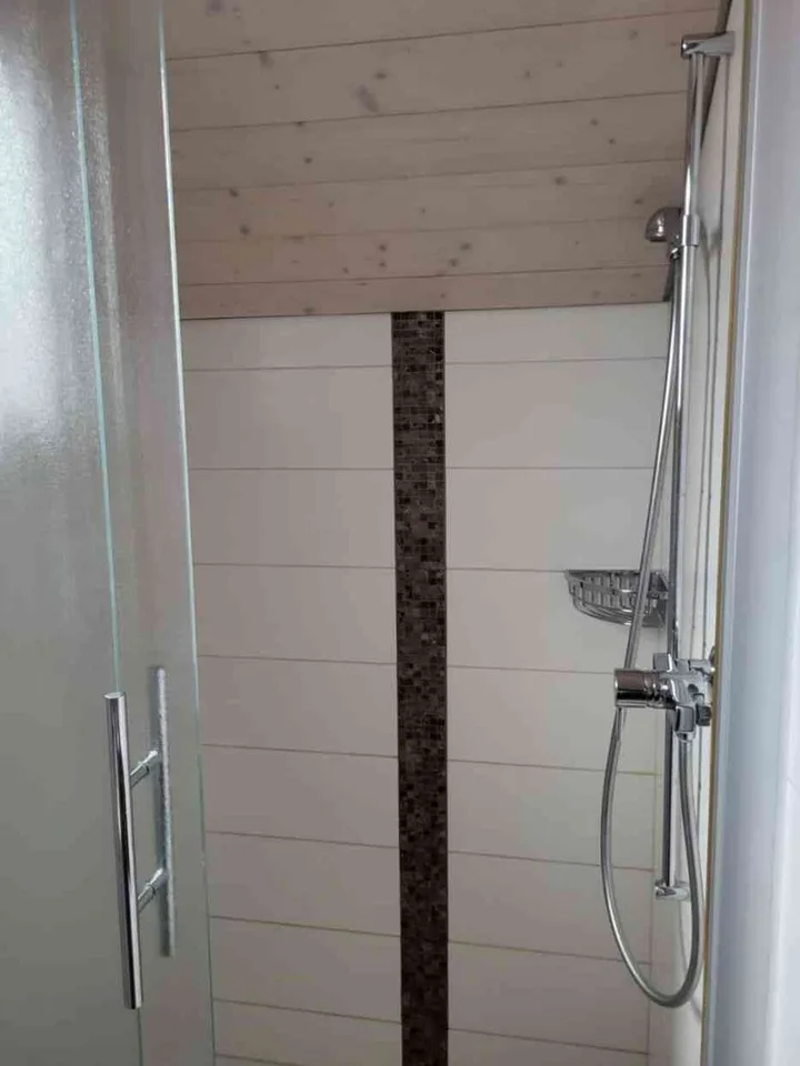 wunderschöne 4 1/2 - Zimmer - Dachwohnung im Zentrum von Grabs – Foto 13 von 13