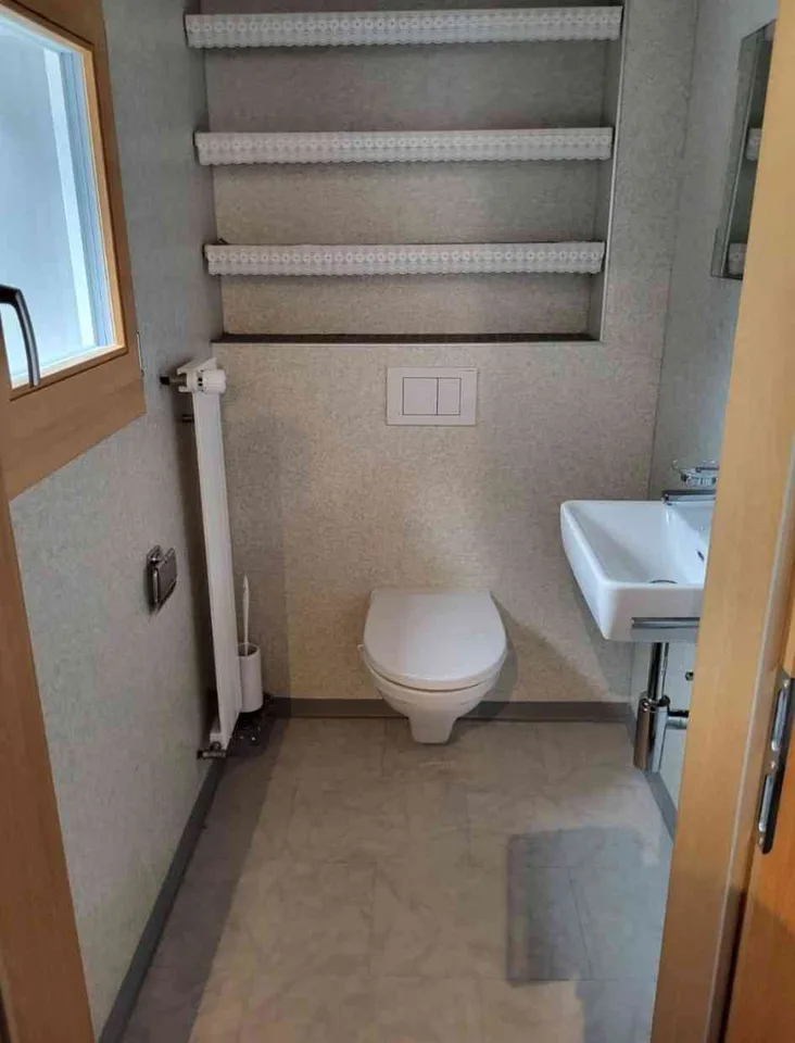 wunderschöne 4 1/2 - Zimmer - Dachwohnung im Zentrum von Grabs – Foto 8 von 13