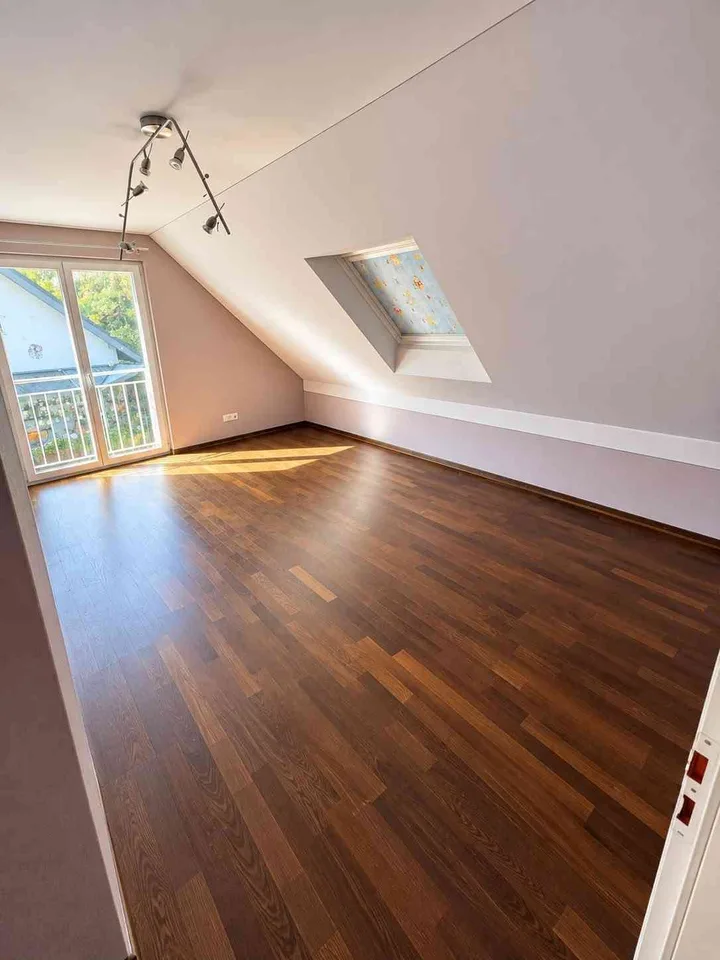 Einfamilienhaus mit wunderschöner Aussicht – Foto 5 von 13