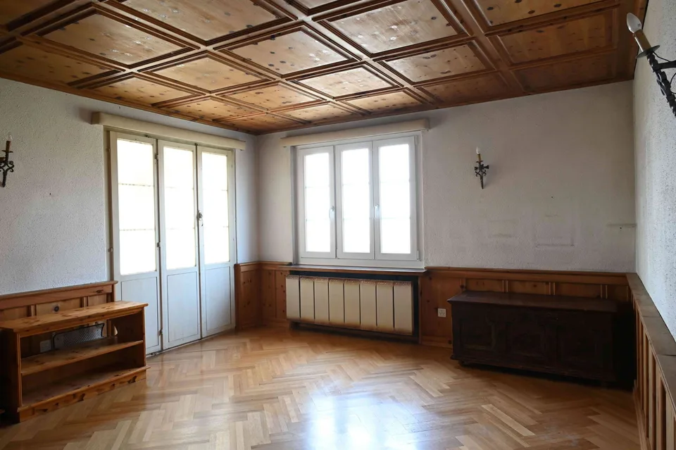 9-Zimmer Wohn- und Geschäftshaus auf grosszügigem Grundstück – foto 5 di 6