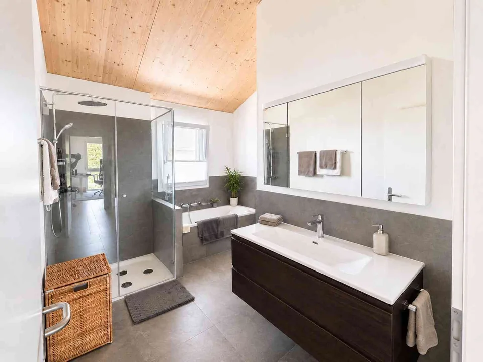 Neuwertig am Waldrand – 5.5-Zimmer-Haus mit Garten & Doppelgarage – foto 9 di 20