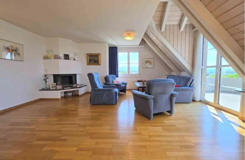 Appartamento mansardato bello con una vista meravigliosa – foto 3 di 13