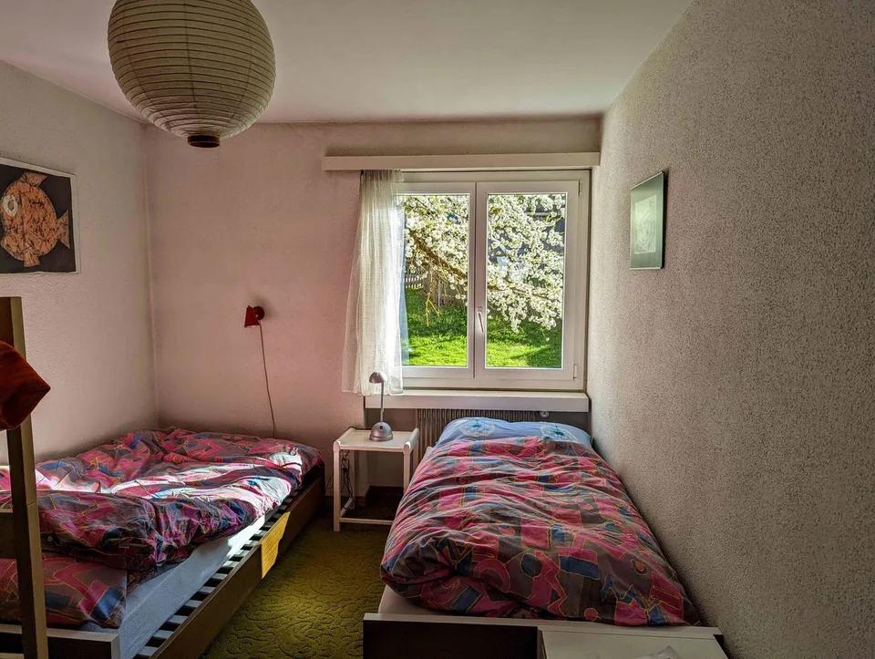 RESERVIERT: Sonnige 4.5-Zimmer Wohnung mit Blick ins Grüne in Sagogn – photo 9 sur 13