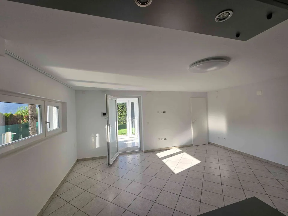 Sant' Antonino Apartment in Villa Erdgeschoss 120 m2 – Foto 6 von 12