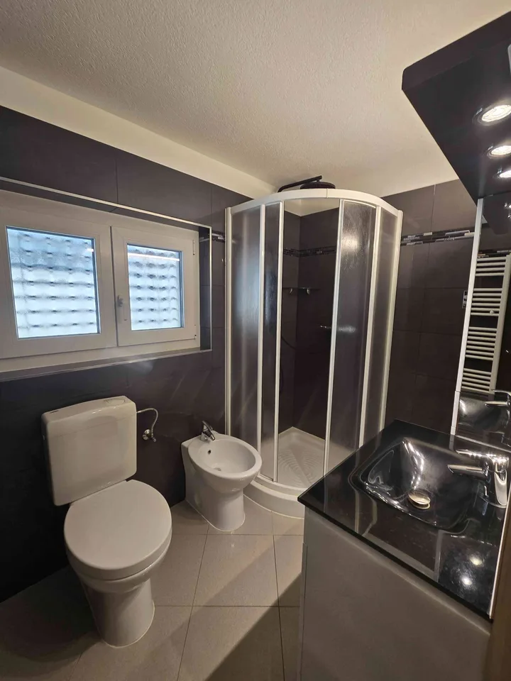 Sant' Antonino Apartment in Villa Erdgeschoss 120 m2 – Foto 11 von 12