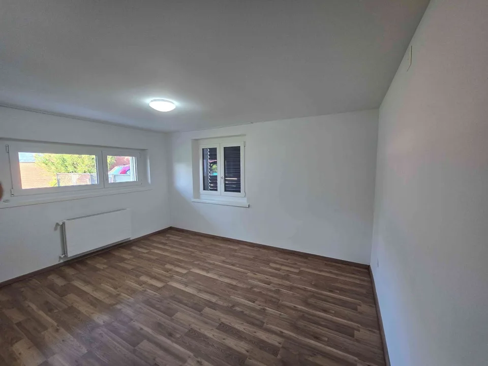 Sant' Antonino Apartment in Villa Erdgeschoss 120 m2 – Foto 9 von 12