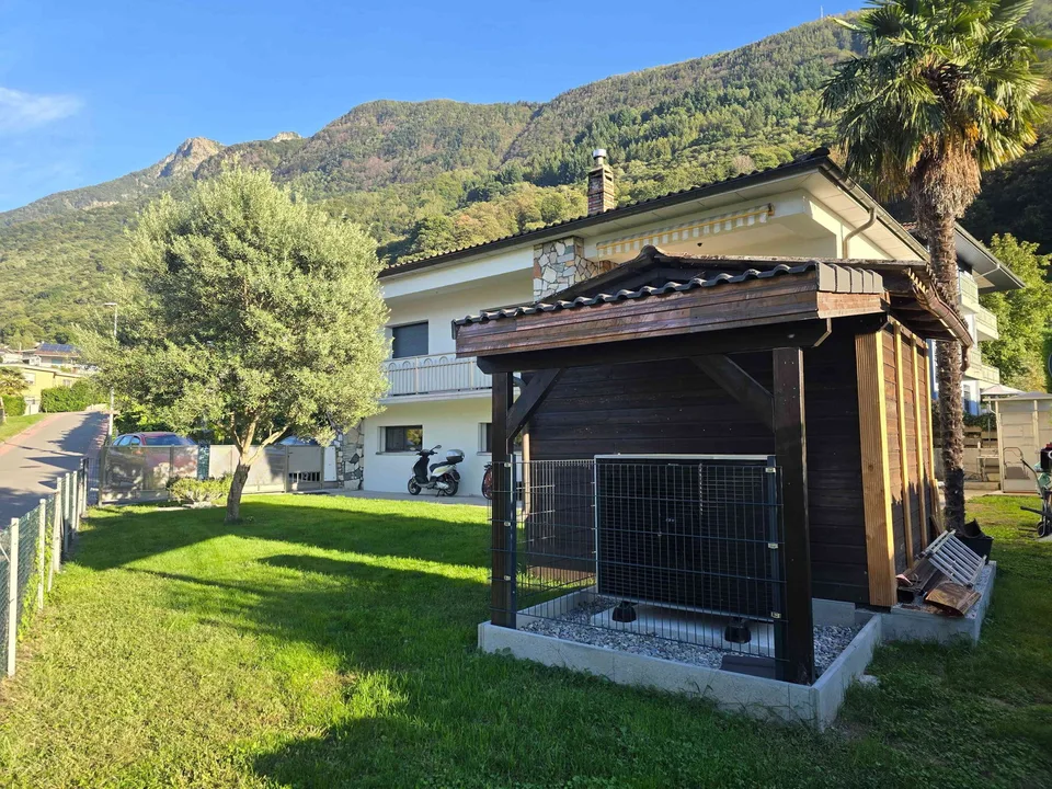 Sant' Antonino Apartment in Villa Erdgeschoss 120 m2 – Foto 2 von 12