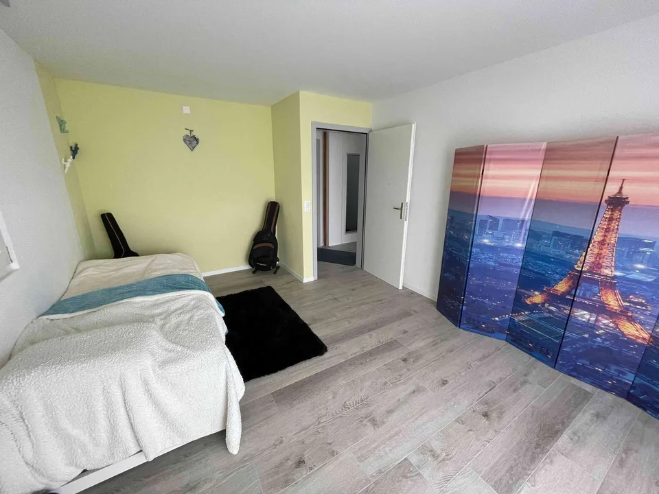 Attraktives, hochwertiges und barrierefreies 6.5-Zimmer EFH – Foto 8 von 11