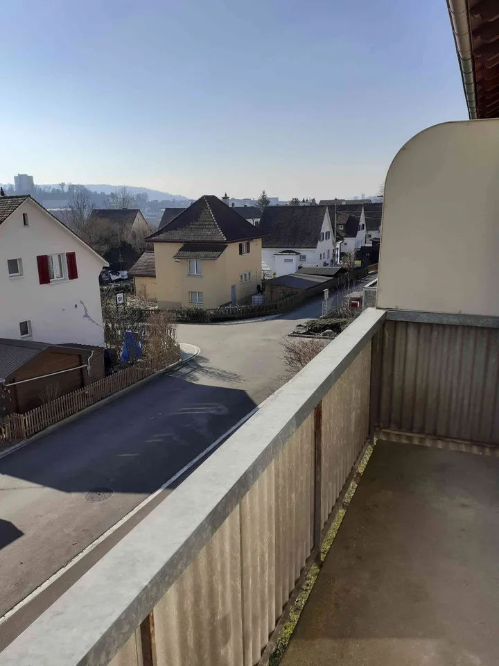 Schöne und preisgünstige 3.5-Zimmer-Wohnung in Schaffhausen – Foto 6 von 13