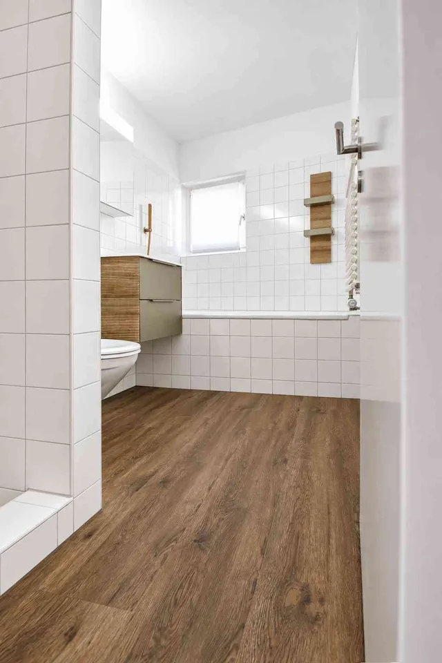 Frisch renovierte 3 ½-Zimmerwohnung mit sonnigem Balkon – Foto 3 von 8