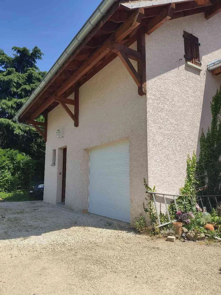 COLLONGES-SOUS-SALÈVE (FR) – AUX PORTES DE GENÈVE – MAISON 4 P. – photo 4 of 11