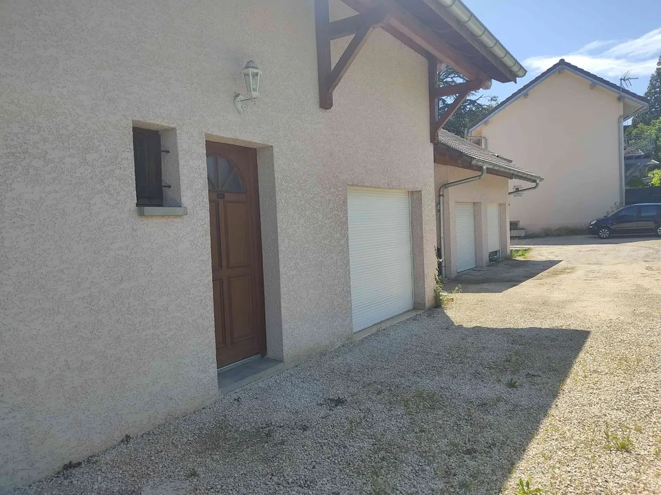 COLLONGES-SOUS-SALÈVE (FR) – AUX PORTES DE GENÈVE – MAISON 4 P. – photo 11 of 11